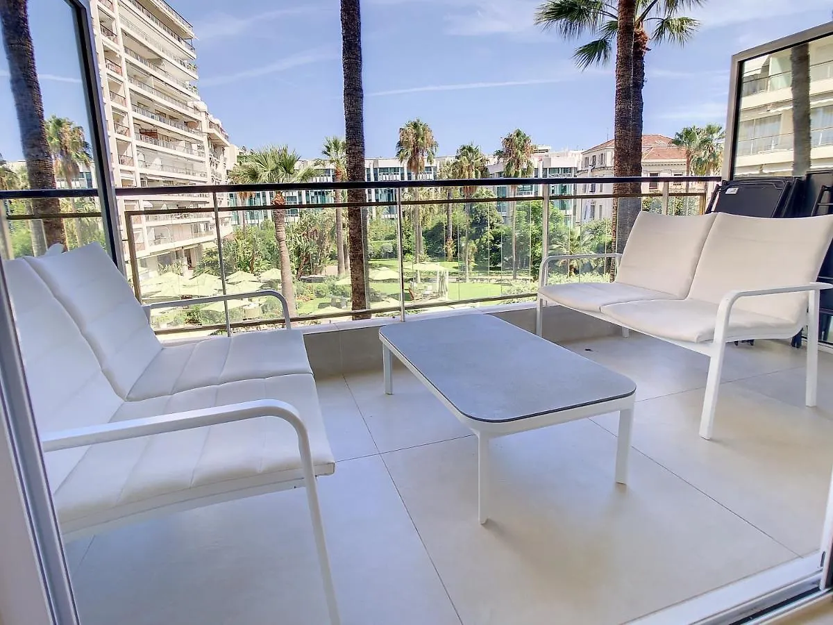 Apartamento 2 Bedroom Grand Hotel With Sea View 306 Cannes