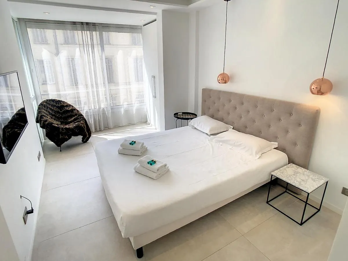 2 Bedroom Grand Hotel With Sea View 306 Cannes France
