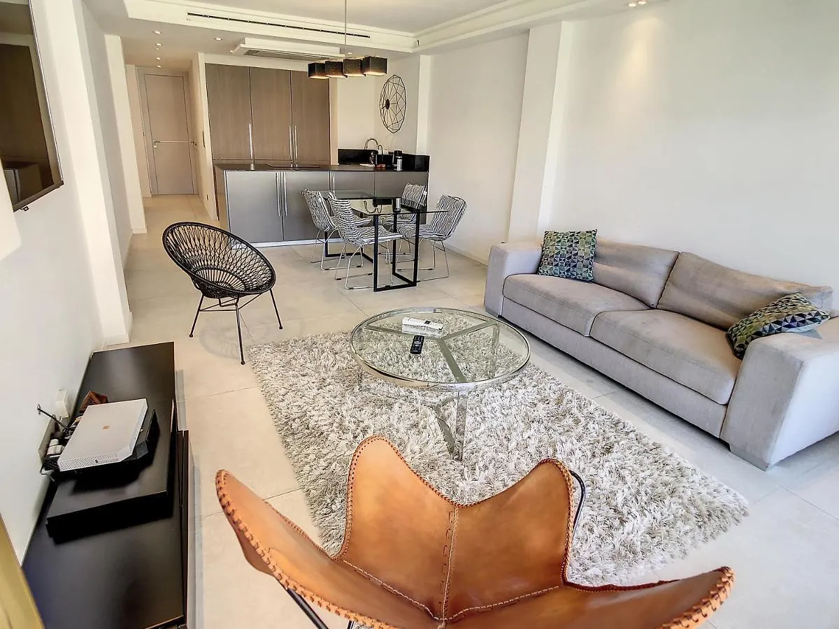2 Bedroom Grand Hotel With Sea View 306 Cannes Apartment