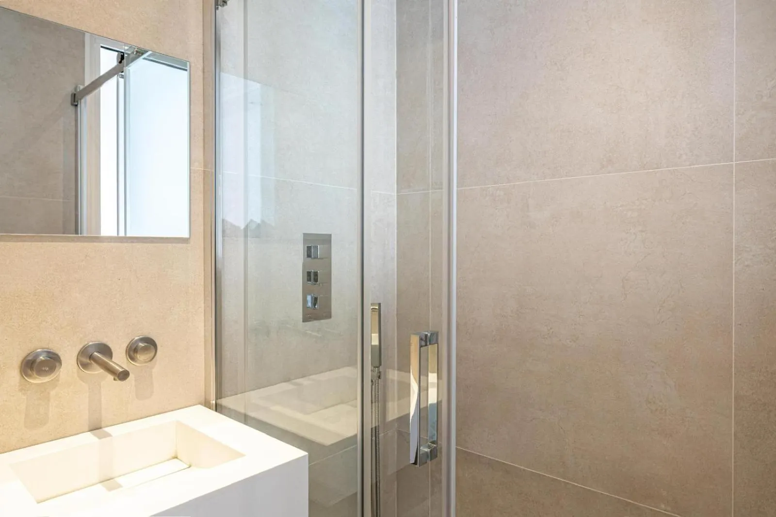 2 Bedroom Grand Hotel With Sea View 306 Cannes