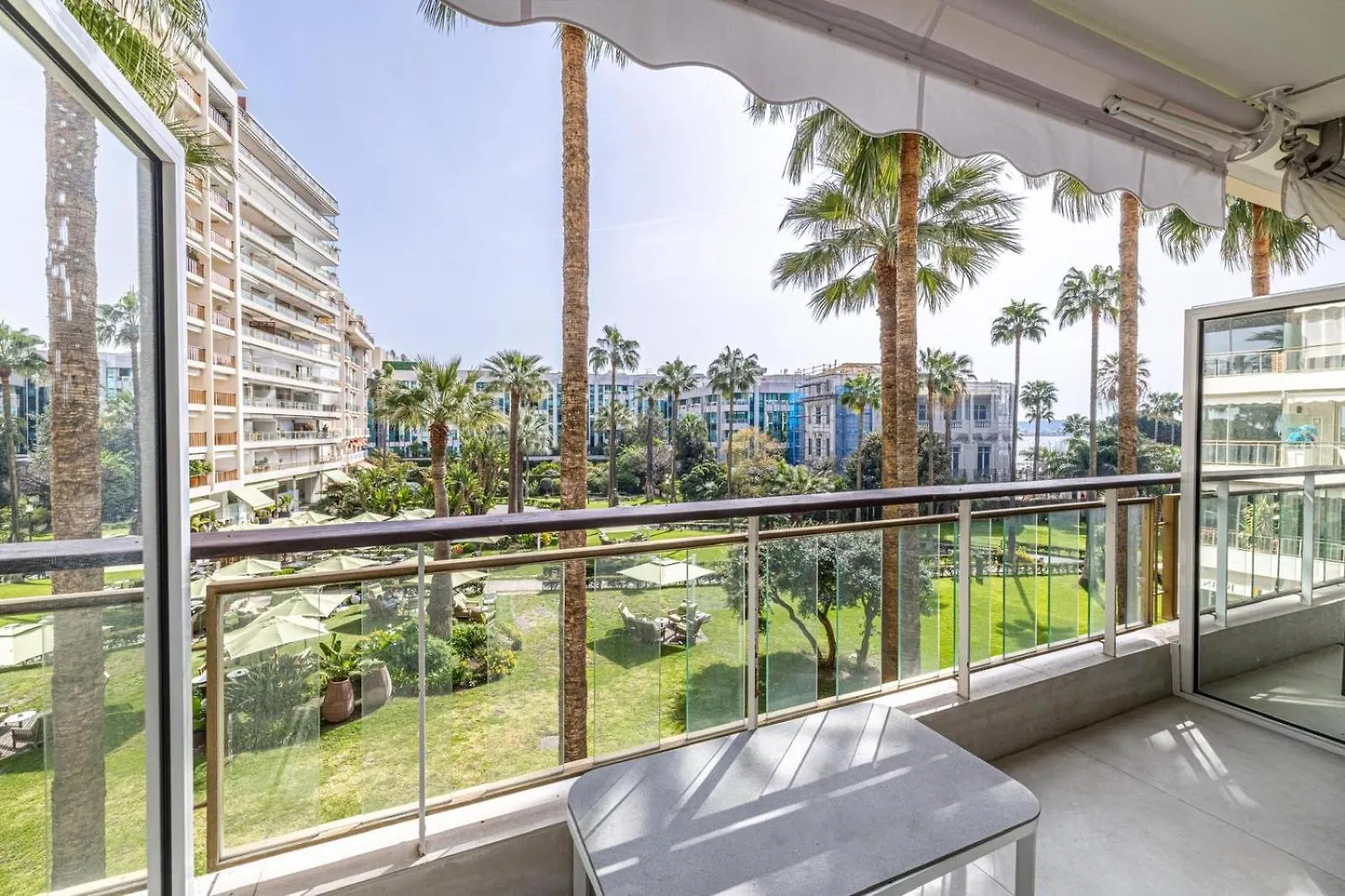 2 Bedroom Grand Hotel With Sea View 306 Cannes France
